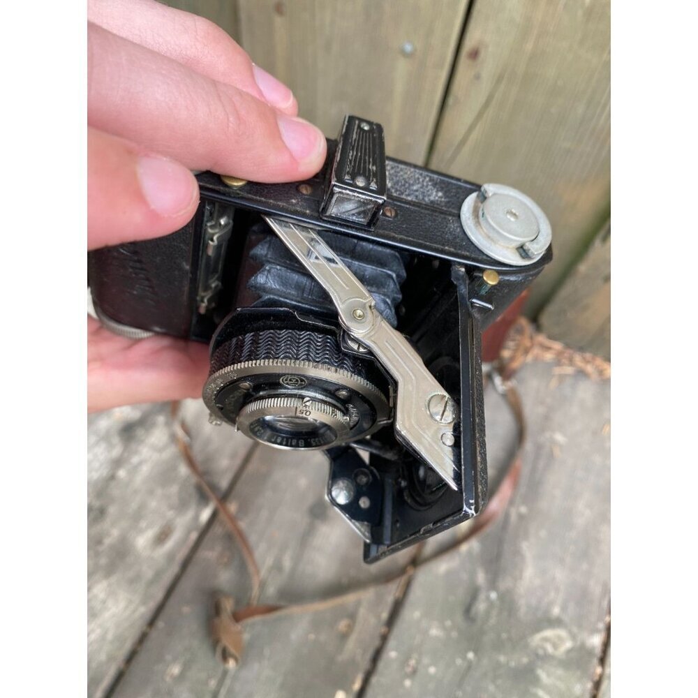 Balda Jubilette Vintage 1938 Folding Camera with 5cm f/2.9 Lens With OG Case - Picture 2 of 16